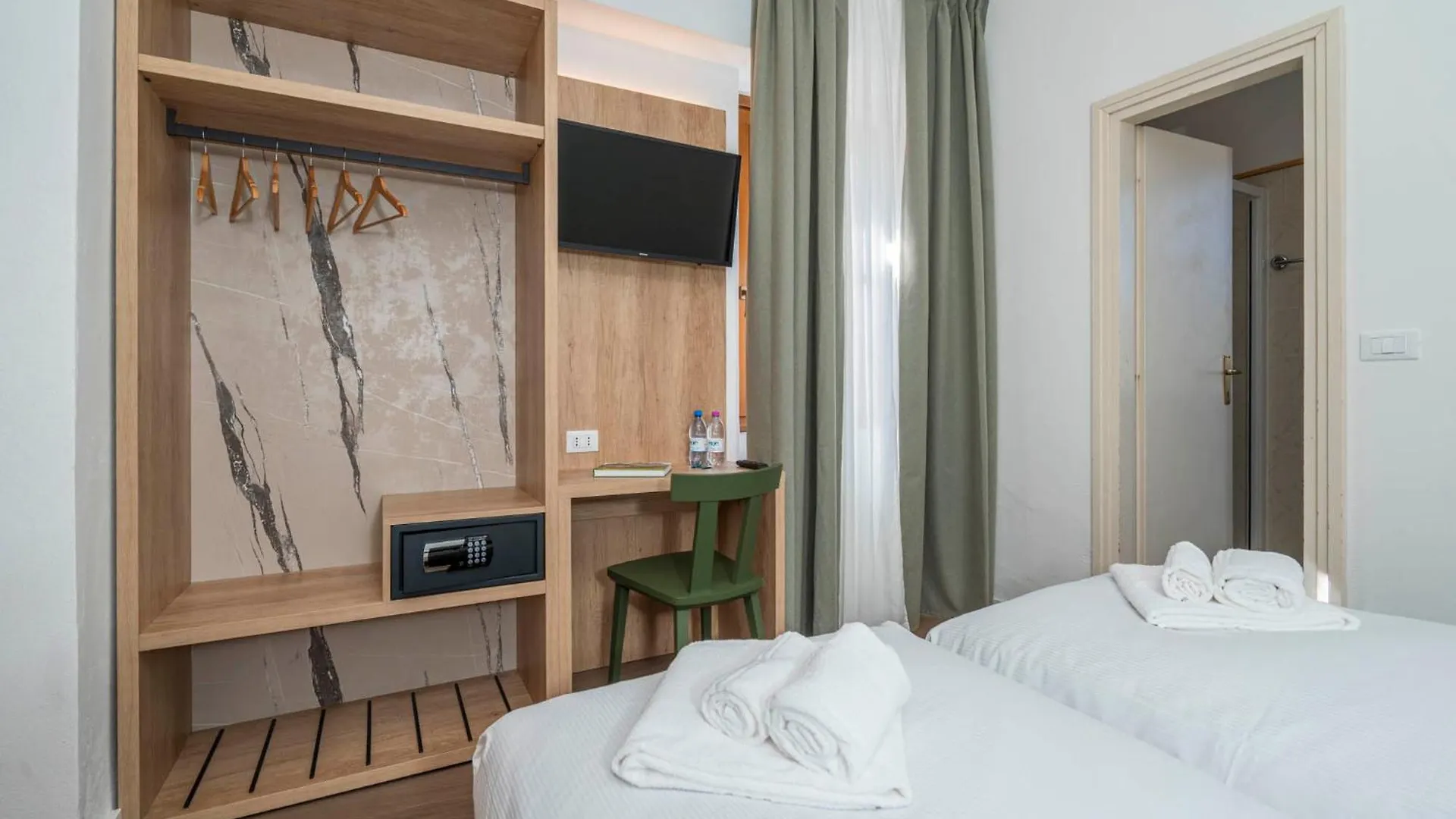 Hotel Al Sasso Di Stria Andraz 2*,