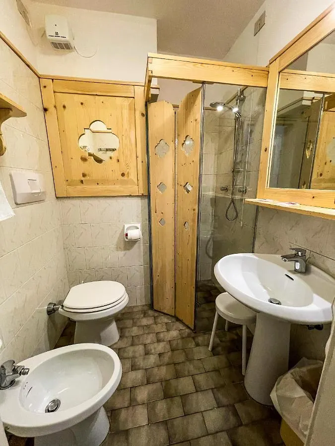 Hotel Al Sasso Di Stria Andraz 2*,